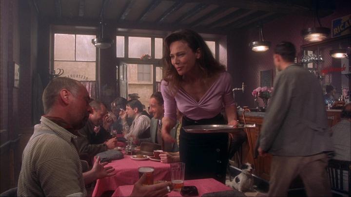 Lena Olin in Chocolat (2000)