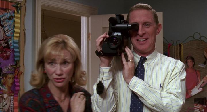 Kathy Baker and Phil Reeves in 13 Going on 30 (2004)