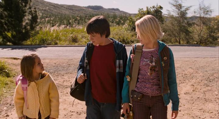 Kate Butler, Josh Hutcherson, and AnnaSophia Robb in Bridge to Terabithia (2007)