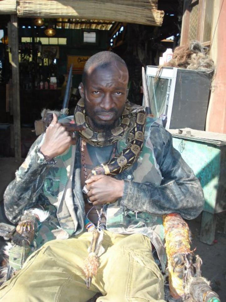 Eugene Khumbanyiwa as Obesandjo on set of the four time Oscar nominated District 9 (2009)