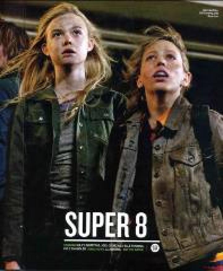 Elle Fanning, Ryan Lee, Super 8