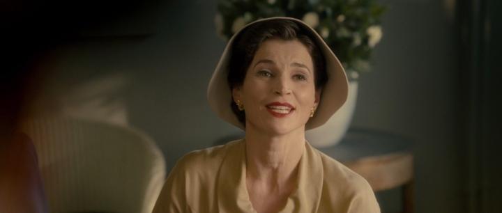 Julia Ormond in My Week with Marilyn (2011)