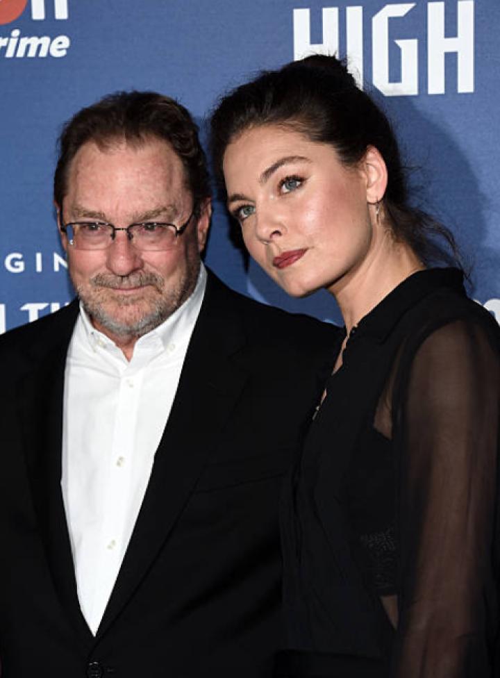 Stephen Root and Alexa Davalos in The Man in the High Castle (2015)