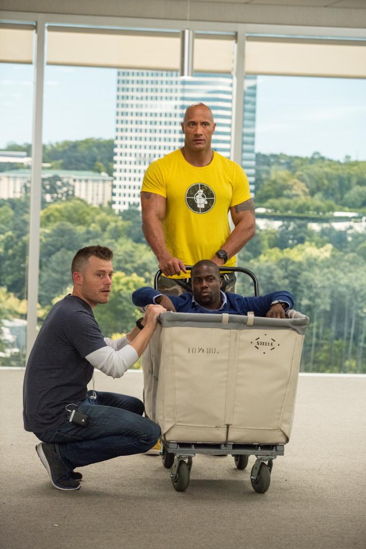 Kevin Hart, Dwayne Johnson, and Rawson Marshall Thurber in Central Intelligence (2016)