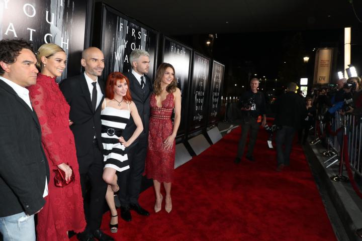 Johnny Galecki, Bonnie Morgan, Alex Roe, F. Javier Gutiérrez, Aimee Teegarden, and Matilda Anna Ingrid Lutz at an event for Rings (2017)