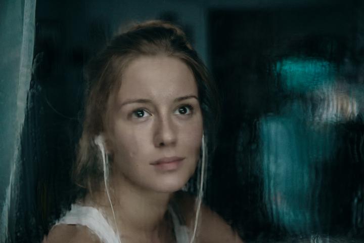 Irina Starshenbaum in Attraction (2017)