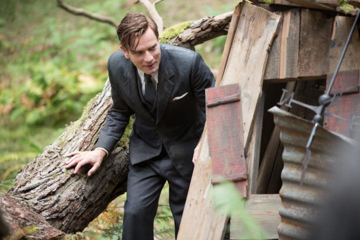 Ewan McGregor in Christopher Robin (2018)