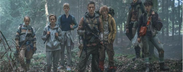 Alba August, Angela Bundalovic, Mikkel Boe Følsgaard, Lucas Lynggaard Tønnesen, Sonny Lindberg, Jessica Dinnage, and Lukas Løkken in The Rain (2018)