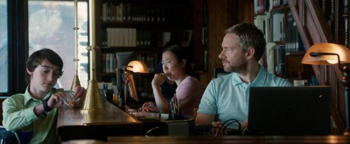 Martin Freeman, Sharon Gee, and Ellis Rubin in Ode to Joy (2019)