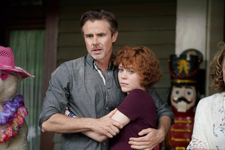 Sam Trammell and Sophia Lillis in Nancy Drew and the Hidden Staircase (2019)