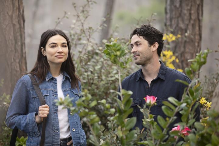 Andy Bean and Crystal Reed in Swamp Thing (2019)