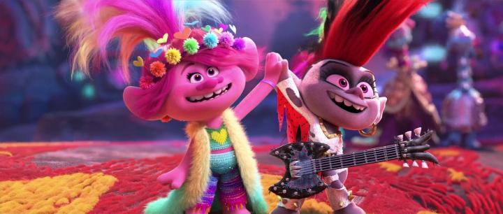 Anna Kendrick and Rachel Bloom in Trolls 2: World Tour (2020)