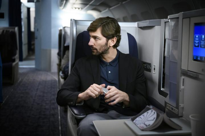 Michiel Huisman in In Case of Emergency (2020)