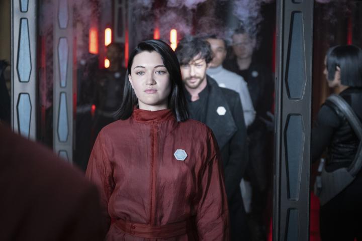 Harry Treadaway and Isa Briones in Star Trek: Picard (2020)