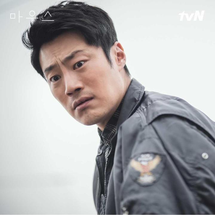 Lee Hee-joon in Mouse (2021)