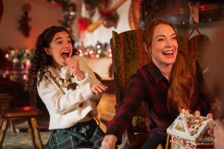 Olivia Perez, Lindsay Lohan in Falling for Christmas