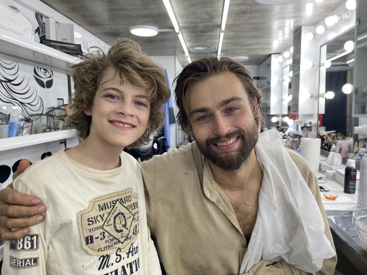 Lorenzo McGovern Zaini and Douglas Booth in That Dirty Black Bag (2022)