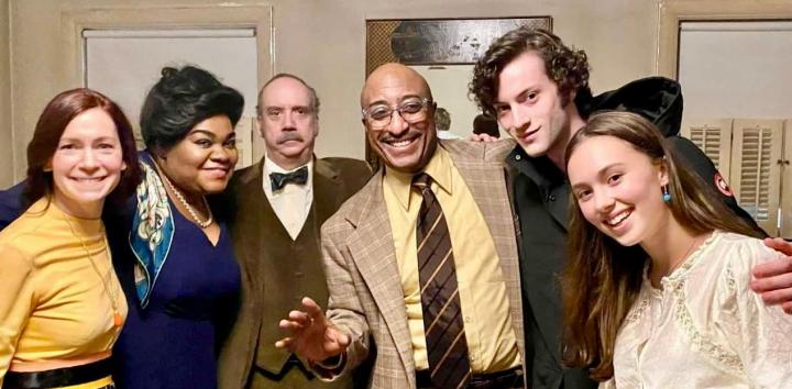 Paul Giamatti, Carrie Preston, Dominic Sessa, Naheem Garcia, Da'Vine Joy Randolph, and Darby Lee-Stack in The Holdovers (2023)