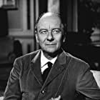 John Gielgud به عنوان Lord Irwin