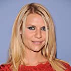 Claire Danes به عنوان Cora Seaborne