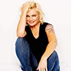 Erika Eleniak به عنوان Pretty Girl