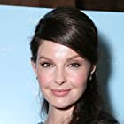 Ashley Judd به عنوان Charlene Shiherlis