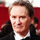 Kevin Kline به عنوان Stephen Brigstocke