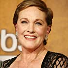 Julie Andrews به عنوان Gru's Mom