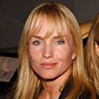 Rebecca De Mornay به عنوان Caroline Suzanne