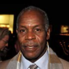 Danny Glover به عنوان Teddy