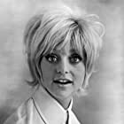 Goldie Hawn به عنوان Mrs. Claus