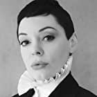 Rose McGowan به عنوان Pam