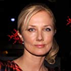 Joely Richardson به عنوان Alex