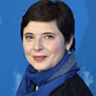 Isabella Rossellini به عنوان Ruth Kraditor