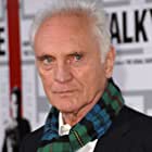 Terence Stamp به عنوان Chancellor Valorum