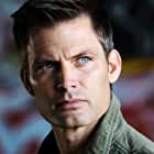 Casper Van Dien به عنوان Elliot Lansing