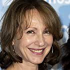 Nathalie Baye به عنوان Maître Elysabeth Feldman