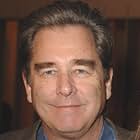 Beau Bridges به عنوان Senior