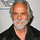 Tommy Chong به عنوان Ezra