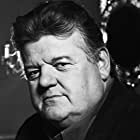 Robbie Coltrane به عنوان Mr. Hyde