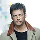 Harry Connick Jr. به عنوان Dr. Clay Haskett