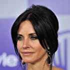 Courteney Cox به عنوان Self