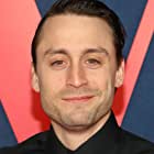 Kieran Culkin به عنوان Simon Boggs