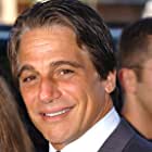 Tony Danza به عنوان Jon Sr.