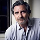 Griffin Dunne به عنوان Upton