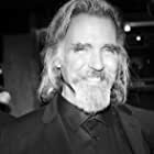 Jeff Fahey به عنوان Carl