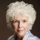 Fionnula Flanagan به عنوان Maw