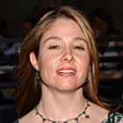 Megan Follows به عنوان Michelle Gibson