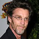 John Glover به عنوان Teddy Maddox