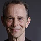 Joel Grey به عنوان Morgan Bote